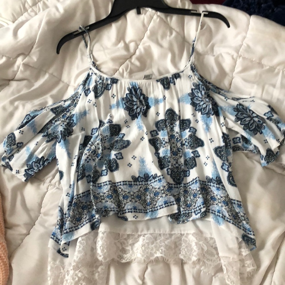 Forever 21 blue design top